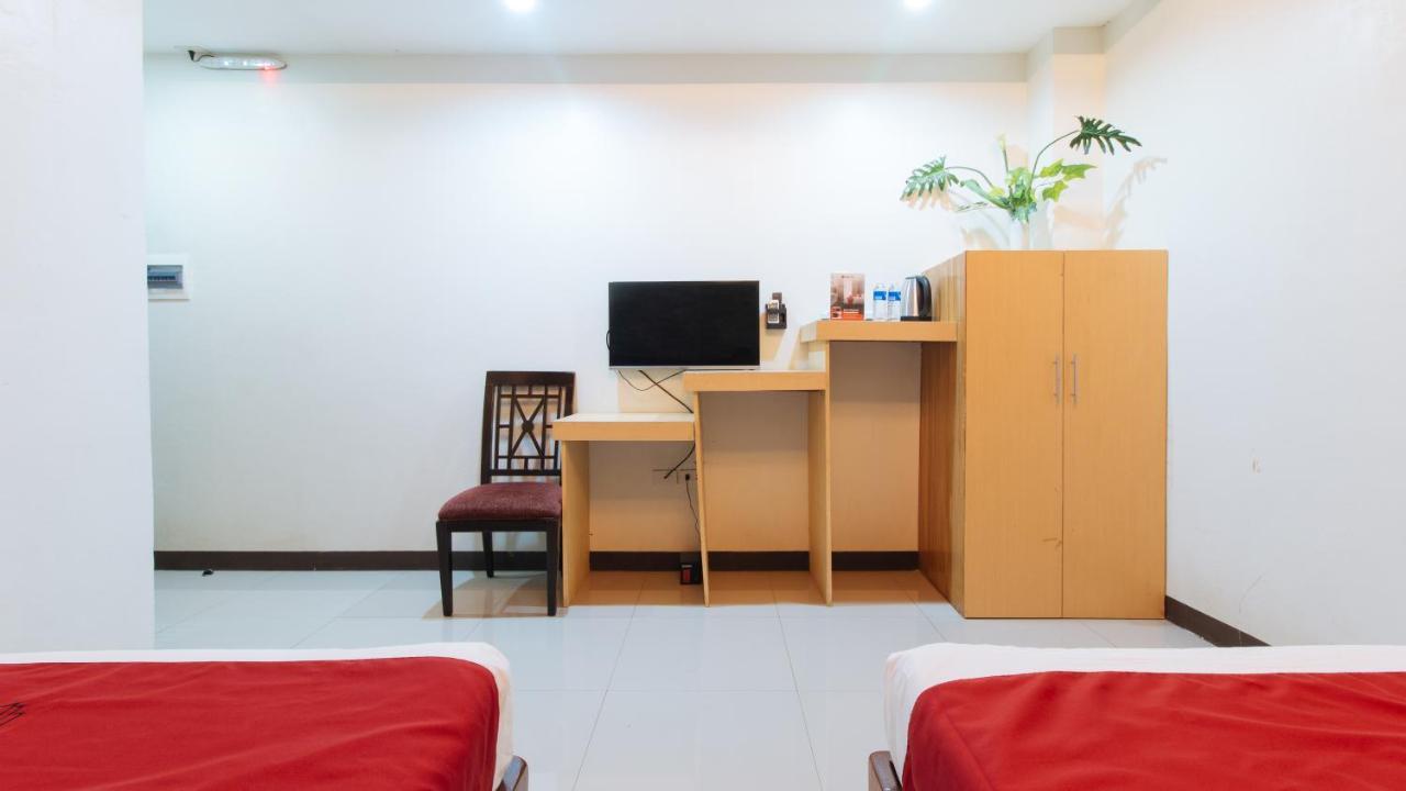 Reddoorz Plus @ Melsol Metro Vigan Dış mekan fotoğraf